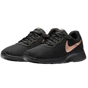 nike black gold trainers
